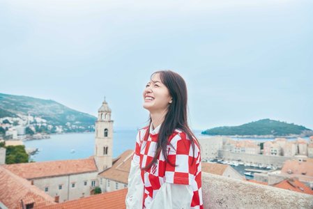 金川紗耶1st写真集発売決定！！　金川紗耶 - 画像2