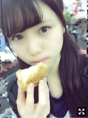 ( ´~`   )モグモグの冬 伊藤理々杏 - 画像2