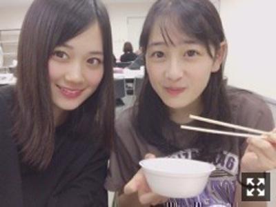 特急の乗務員シャクトリムシ先輩。 向井葉月 - 画像5