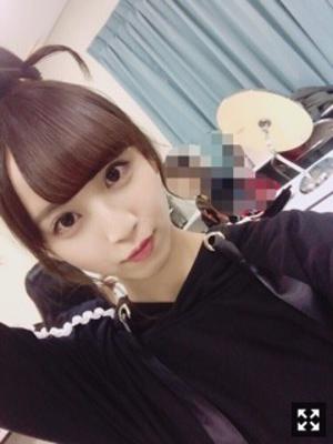 くすぐったいと言いながら暴れる人 佐藤 楓 - 画像4