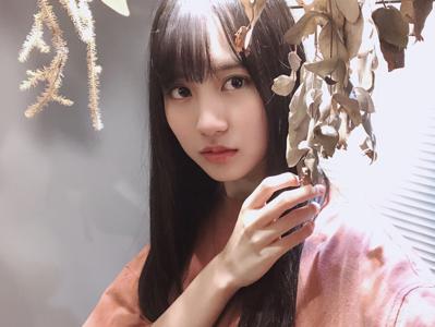 ラムネって食べ出すと止まらないですね ( ¨̮ ) 賀喜遥香 - 画像2