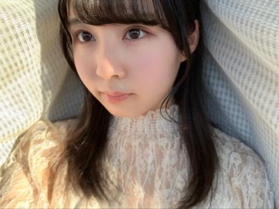 心の中で1人静かに会話しながら歩く。佐藤璃果 - 画像2