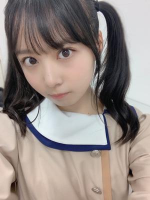 傘をさしててもずぶ濡れになる。佐藤璃果 - 画像4