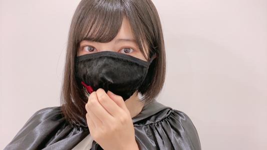 お疲れ様です。見るな、触るな、私ルナ。漆黒担当ルナです。いやいや、なんでもがんばる担当林瑠奈です。あっ17歳なりました。 - 画像3