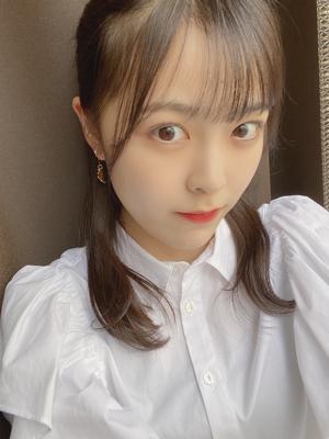 鏡に自分を映してくるりと一周回った - 画像5