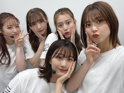 りっちゃんと同じところに休息時間貼ってた、ファンデーションも真似してきた、😏😳のサムネイル