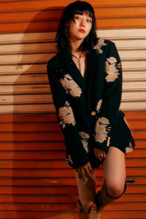 1st Photo Book - 画像3