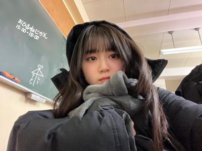 ちょっと長いかも わかんない普通かも…      山下瞳月のサムネイル