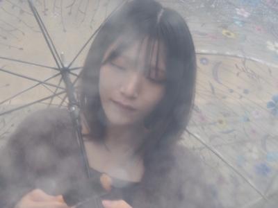 花柄の傘と - 画像1
