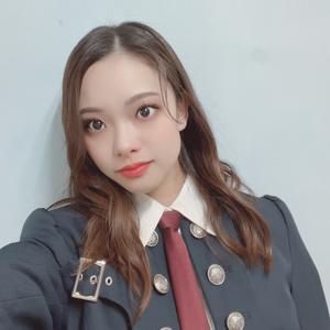#95 新しいグッズでたよ〜💜 - 画像1
