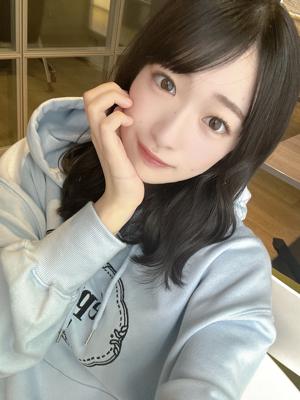 パーカーガール #nagisablogのサムネイル