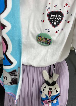 LOVE IT! ROCK🐰🎸のサムネイル