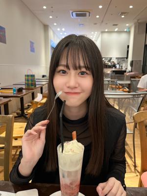 季節の匂いを感じるのが好き　　　向井純葉 - 画像2