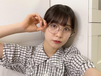 12. 👓眼鏡かけたよ。遠藤理子だよ。