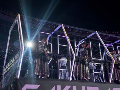 澄んだ夜空に打ち上げ花火が眩しくて心もおどりました - 画像8