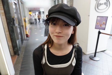 ニヤリ